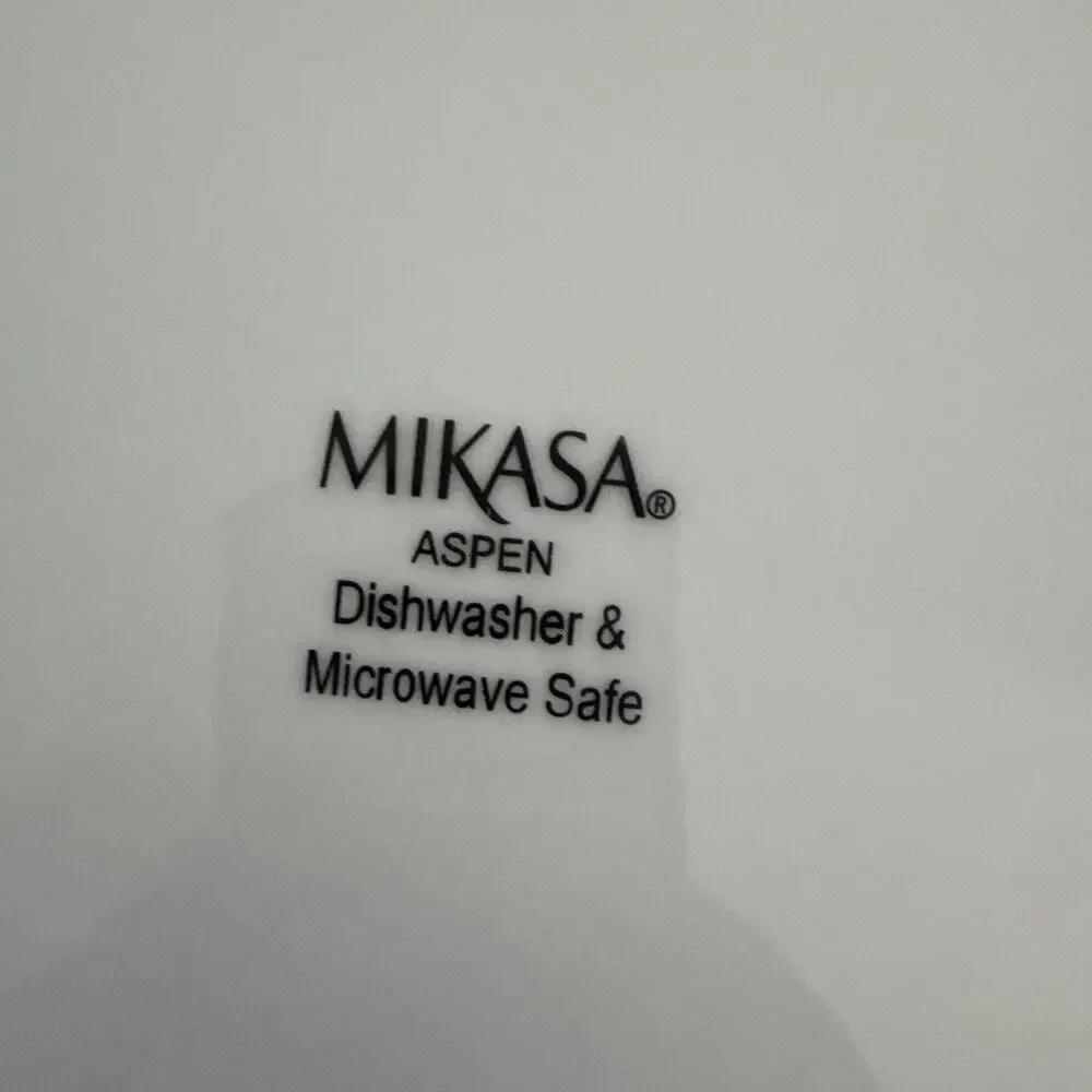MIKASA Aspen Dinner Plate 10.5” Bone China Glossy White Replacement Piece